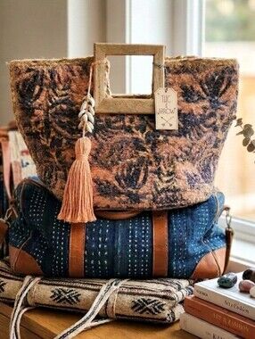 🆕️ 🏝Twig & Arrow🏝 - Woven Beach Tote Bag